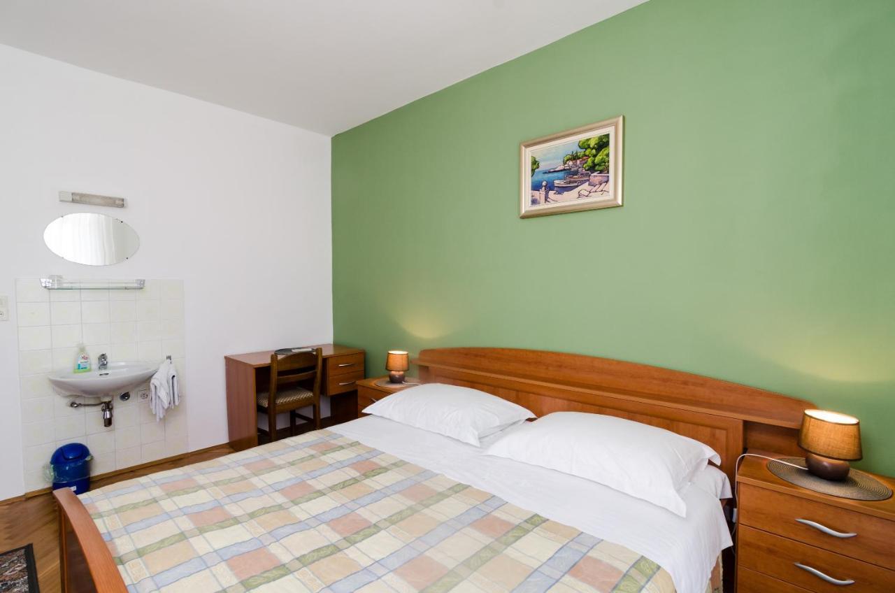 Guesthouse Moretic Орашац Экстерьер фото