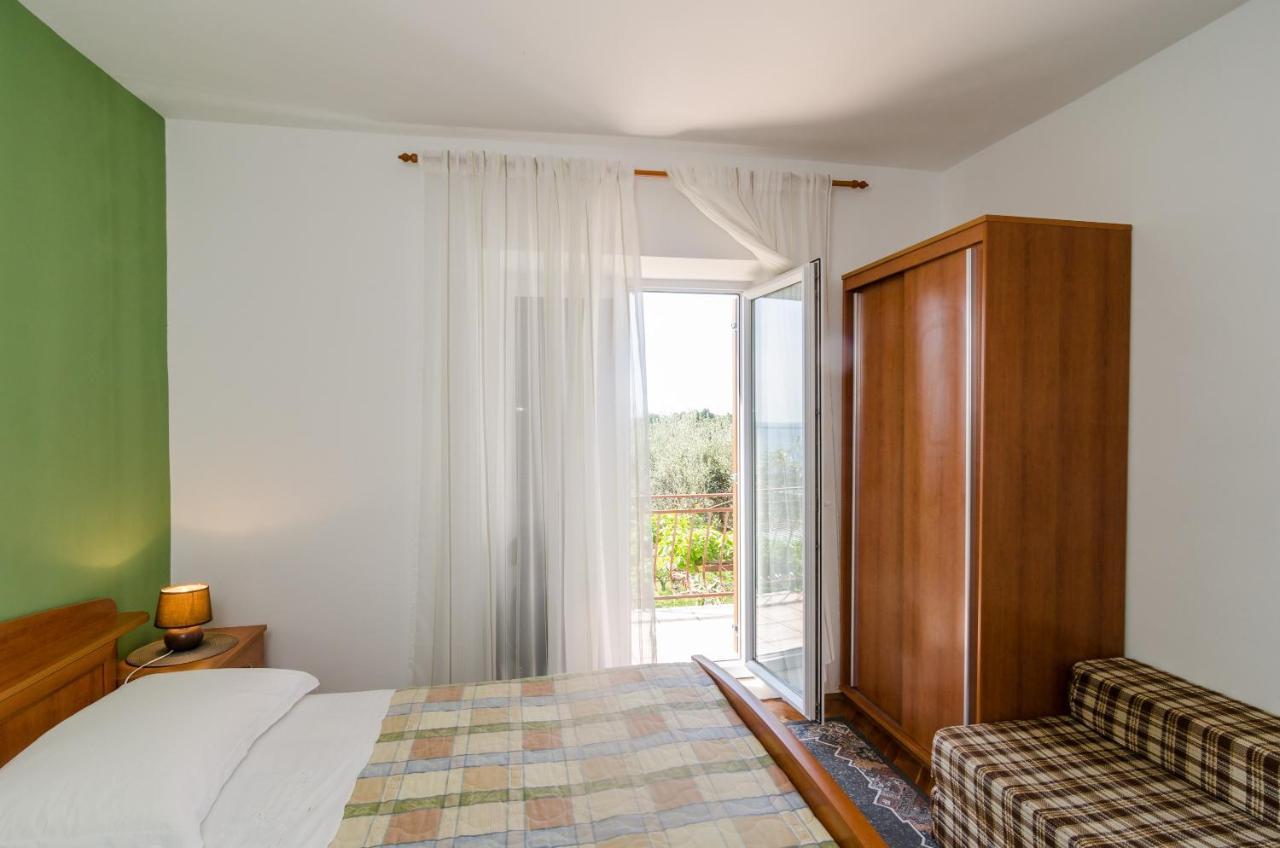 Guesthouse Moretic Орашац Экстерьер фото